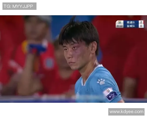 谁是足球场上最刚的球星 他的坚韧与霸气让人无法忽视